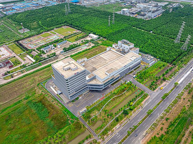 破局“卡脖子” 上海传芯半导体与临港集成电路工厂的掩模基板国产化之路